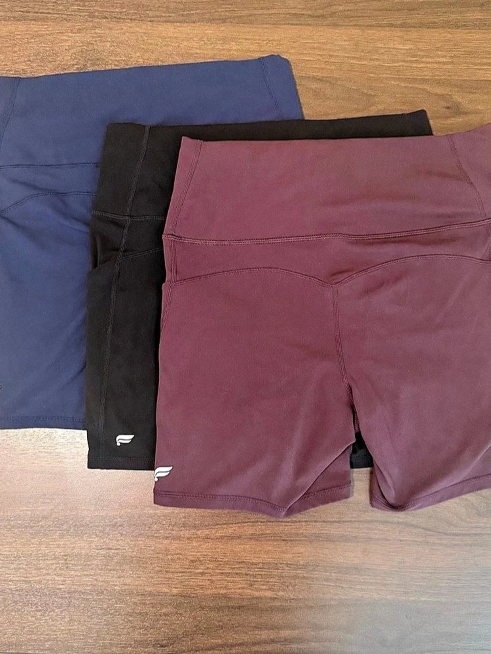 Fabletics Oasis High-Waisted Pocket Short Athletic Shorts XXL Blue & Black